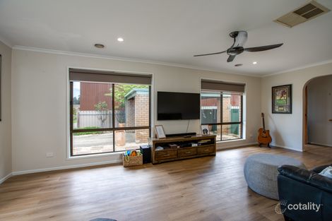 Property photo of 19 St Andrews Circuit Thurgoona NSW 2640