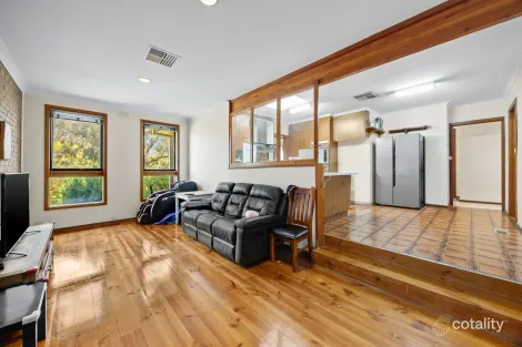 Property photo of 35 Sunset Drive Heathmont VIC 3135