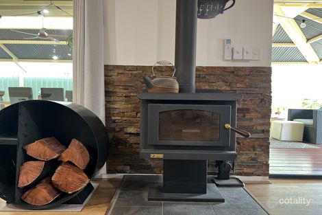 13 Barnden Rd, Helena Valley, WA 6056