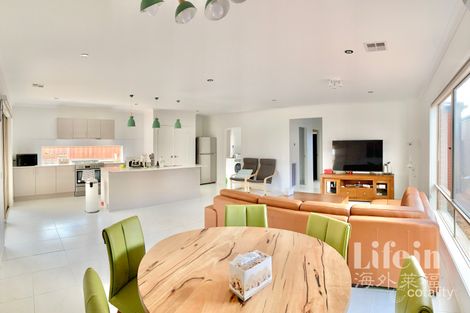 Property photo of 17 Creston Street Point Cook VIC 3030