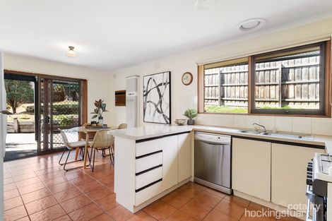 Property photo of 1 Wildberry Close Croydon Hills VIC 3136