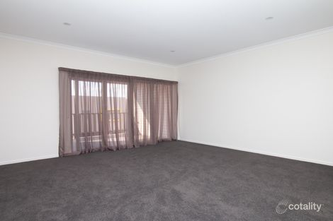 Property photo of 21 Napier Place Warrnambool VIC 3280