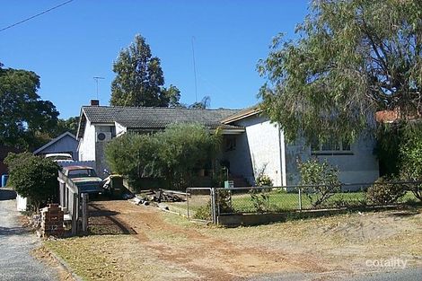 14 Halse Cres, Melville, WA 6156