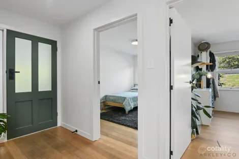 Property photo of 12 Avoca Street Lindisfarne TAS 7015