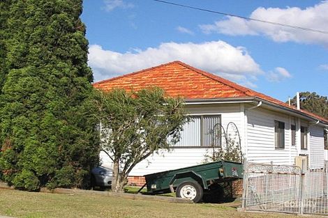 11 Malta St, Shortland, NSW 2307