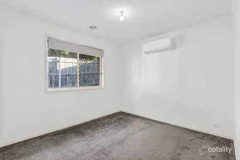 Property photo of 21 Helpmann Street Bonython ACT 2905