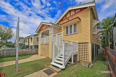 90 Clara St, Wynnum, QLD 4178