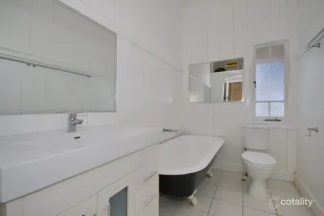 Property photo of 90 Clara Street Wynnum QLD 4178