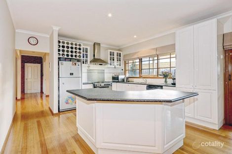 Property photo of 10 Bellevue Boulevard Hillside VIC 3037