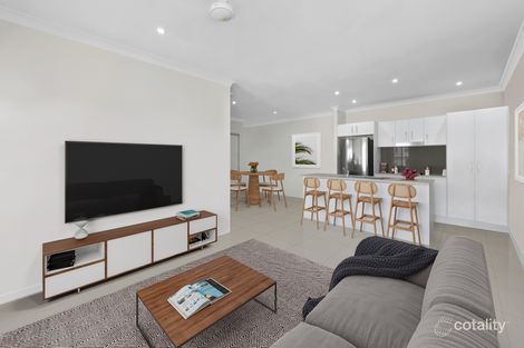 Property photo of 2/15 Bellavista Circuit Beaconsfield QLD 4740