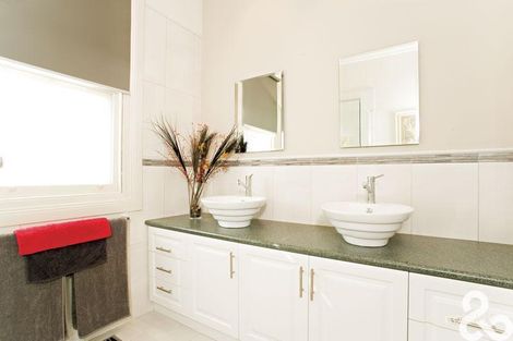 Property photo of 69 Green Street Ivanhoe VIC 3079