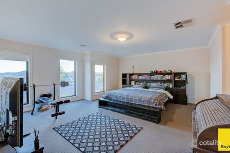 Property photo of 16 Holyoake Parade Manor Lakes VIC 3024