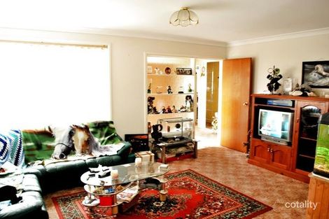 Property photo of 11 Phoenix Crescent Casula NSW 2170