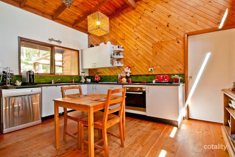 Property photo of 10 Robertson Road Scotland Island NSW 2105