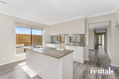 Property photo of 21 Curved Trunk Road Officer VIC 3809