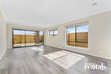 Property photo of 21 Curved Trunk Road Officer VIC 3809