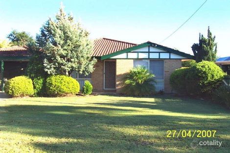 138 Seville Dr, Seville Grove, WA 6112