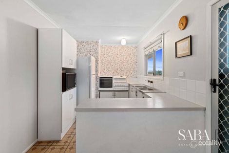 Property photo of 4 Oron Close Westlake QLD 4074