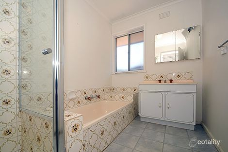 Property photo of 1 Fay Street Scoresby VIC 3179