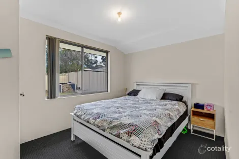 Property photo of 39 Wuraming Bend Dalyellup WA 6230