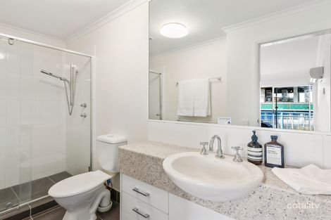 Property photo of 39/11-17 Philip Avenue Broadbeach QLD 4218