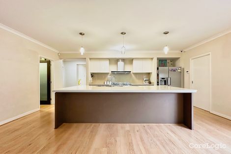 Property photo of 31 Bluebell Drive Craigieburn VIC 3064