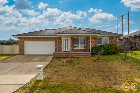 Property photo of 65 Botanic Way Orange NSW 2800