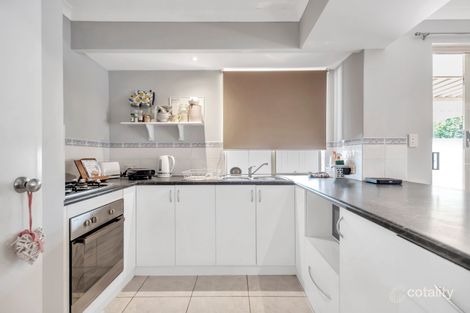 Property photo of 12 Darter Place Halls Head WA 6210