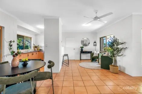 Property photo of 14 Julia Percy Close Bentley Park QLD 4869