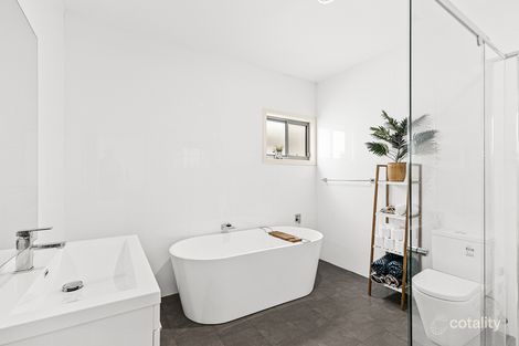 Property photo of 1 Boston Way Shell Cove NSW 2529