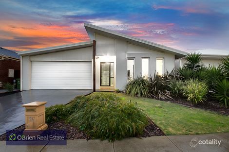 Property photo of 24 Crepe Avenue Cranbourne West VIC 3977