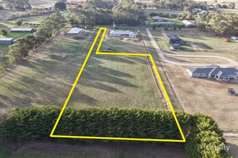 25 Smiths Rd, Cobden, VIC 3266