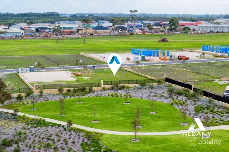 8 Lange St, Bayonet Head, WA 6330