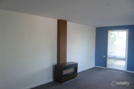 Property photo of 40 Ross Place Mitchell NSW 2795