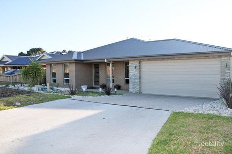 6 Rhone Gr, Skye, VIC 3977
