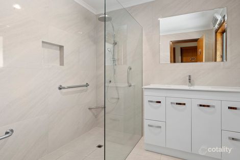 Property photo of 6 Westbrook Avenue Loxton SA 5333