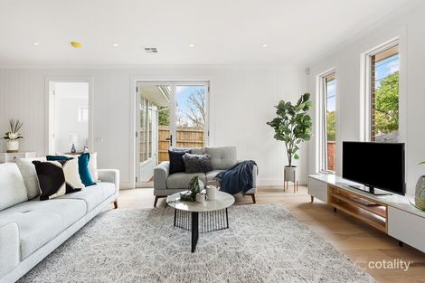 Property photo of 30 Bundoran Parade Mont Albert North VIC 3129