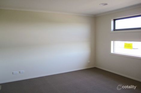 Property photo of 39 Ardent Crescent Cranbourne East VIC 3977