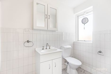 Property photo of 4/124A Barkers Road Hawthorn VIC 3122