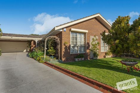 Property photo of 6 Daniher Close Berwick VIC 3806