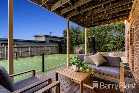 Property photo of 32 Wallaroo Way Highton VIC 3216