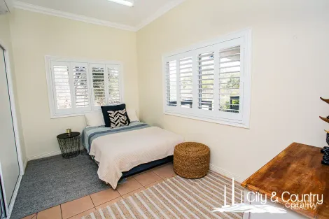 Property photo of 3 Lloyd Close Breakaway QLD 4825