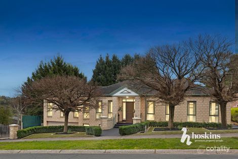 Property photo of 2 The Summit Ringwood North VIC 3134