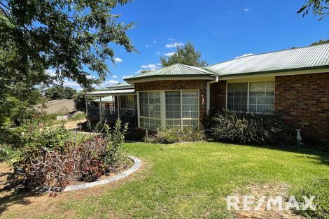 Property photo of 1 Stellway Close Kooringal NSW 2650