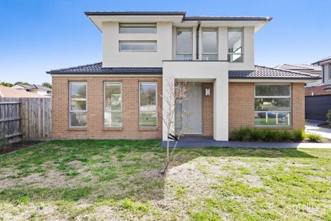 Property photo of 1 Misha Boulevard Endeavour Hills VIC 3802