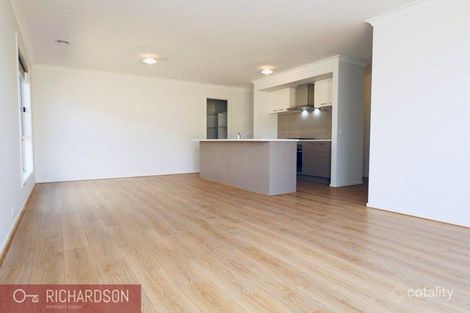 Property photo of 22 Ferntree Drive Werribee VIC 3030