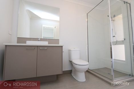 Property photo of 22 Ferntree Drive Werribee VIC 3030