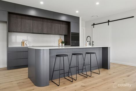 Property photo of 58 Centennial Crescent Orange NSW 2800