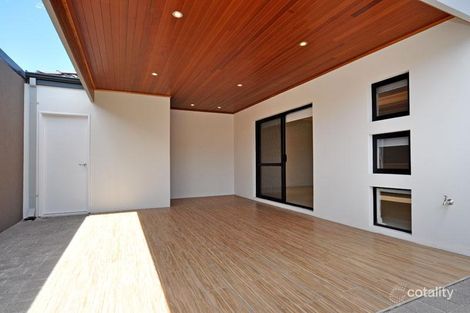 19a Holilond Way, Morley, WA 6062