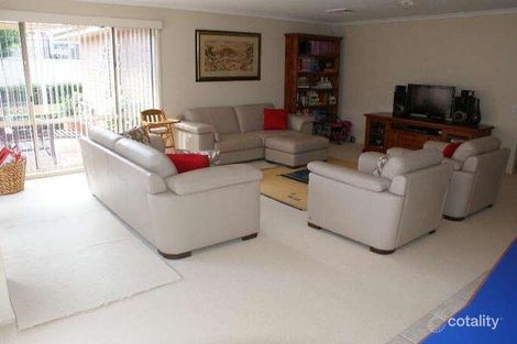 Property photo of 2 Marney Close Hunterview NSW 2330